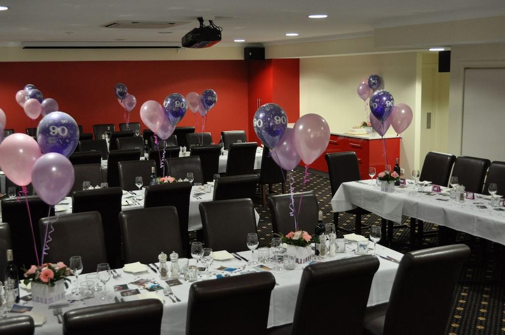 Comfort Inn Bishops Lodge هاي المظهر الخارجي الصورة