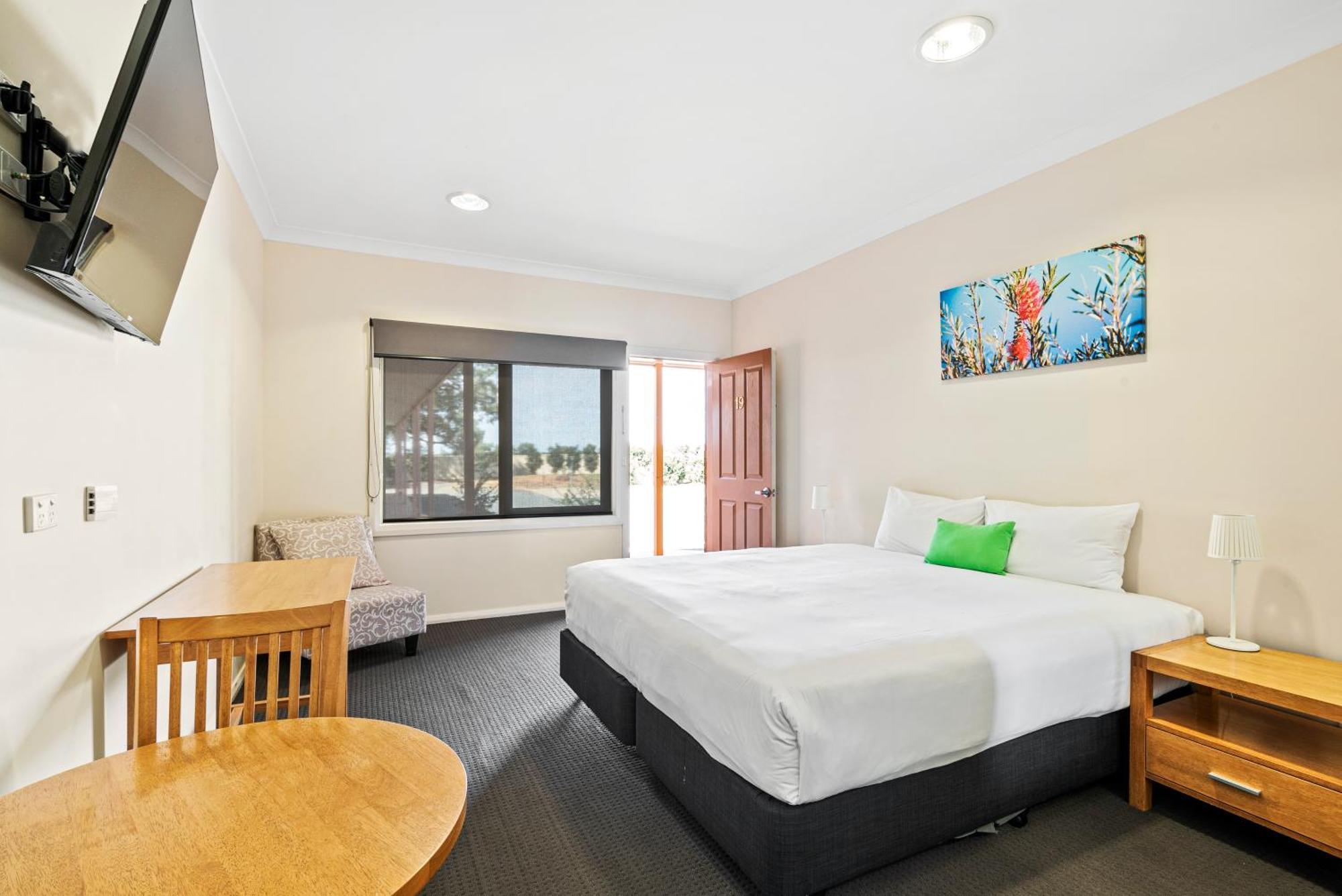Comfort Inn Bishops Lodge هاي المظهر الخارجي الصورة