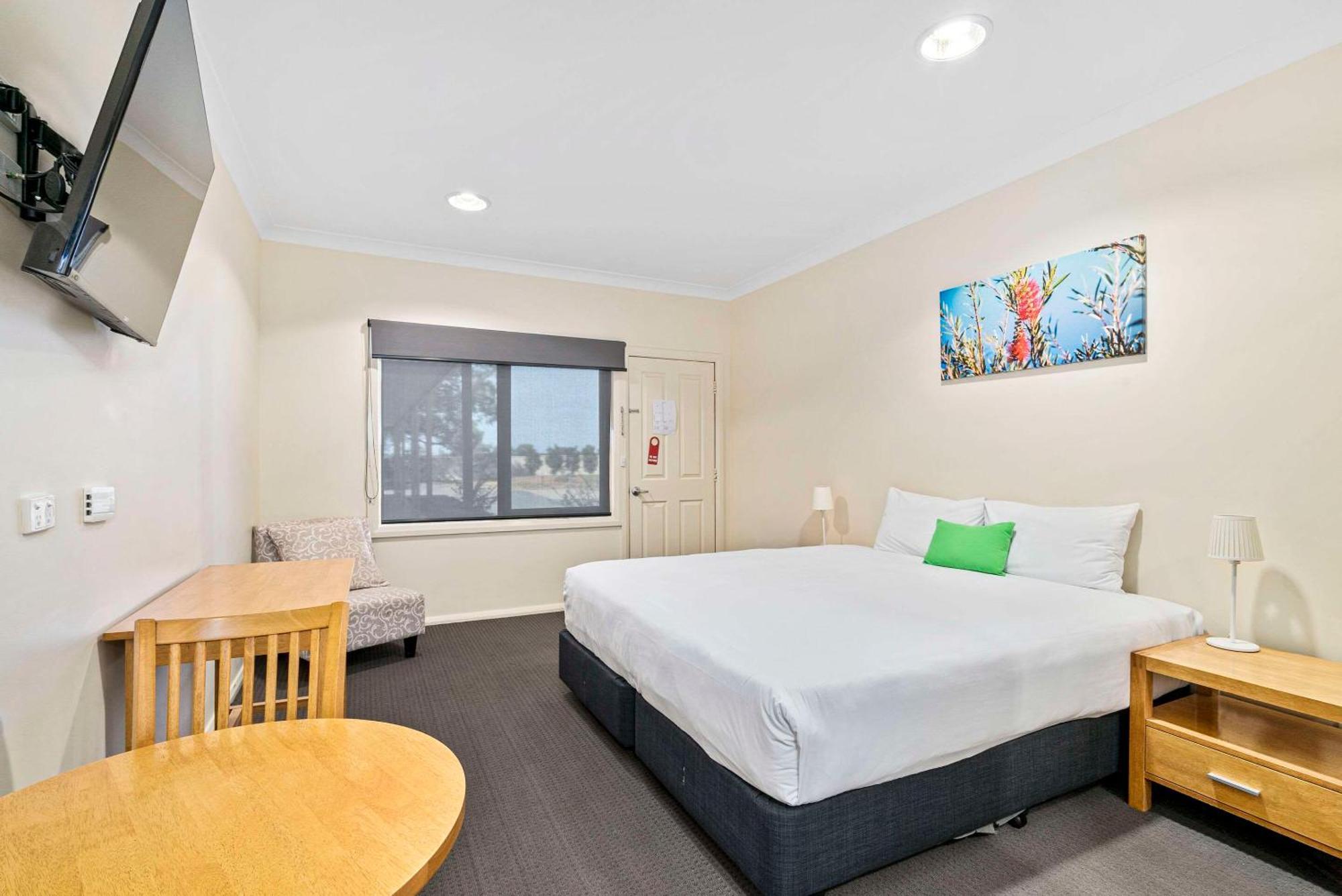 Comfort Inn Bishops Lodge هاي المظهر الخارجي الصورة