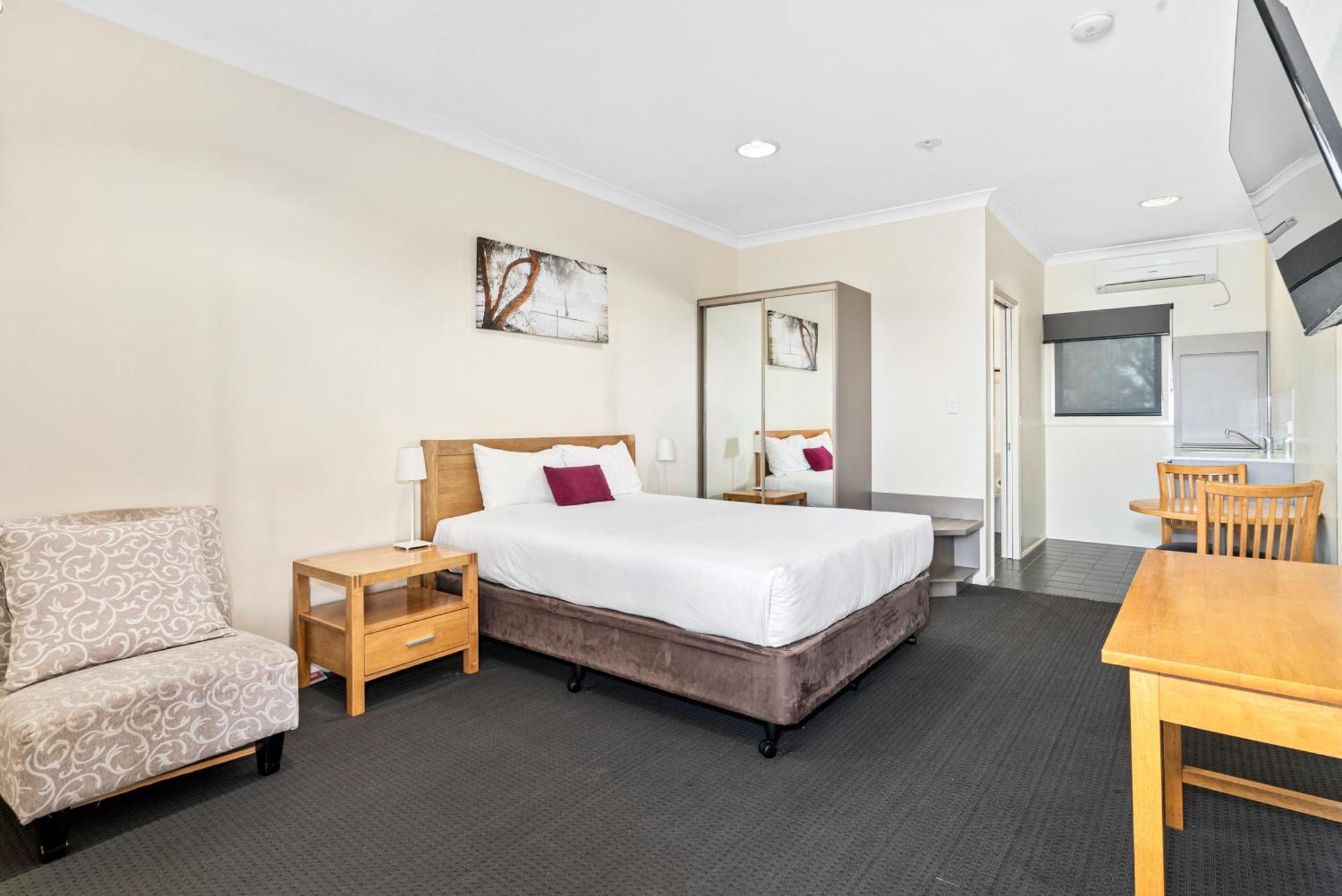 Comfort Inn Bishops Lodge هاي المظهر الخارجي الصورة
