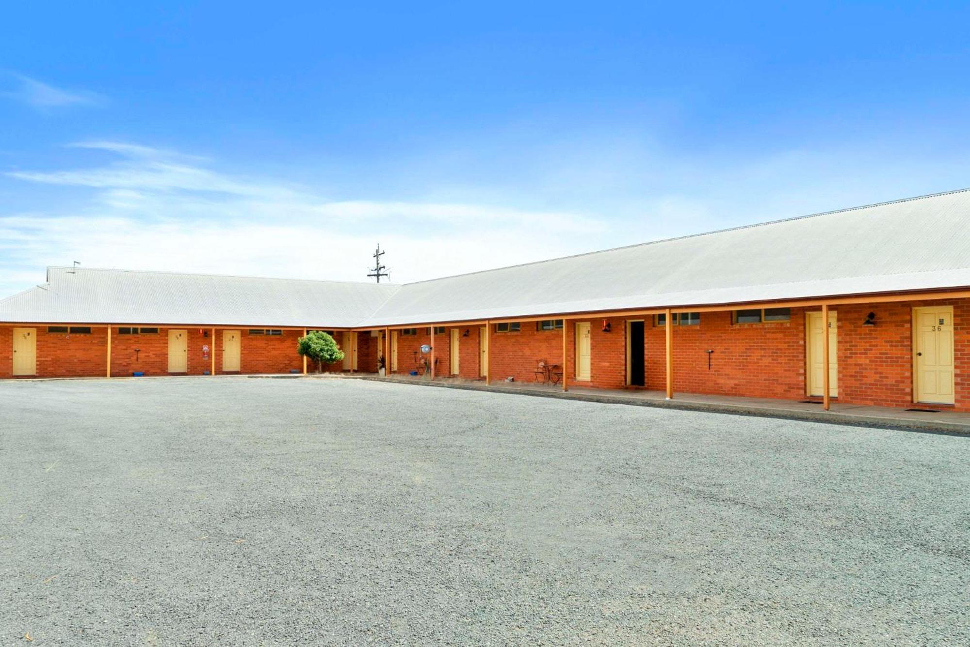 Comfort Inn Bishops Lodge هاي المظهر الخارجي الصورة