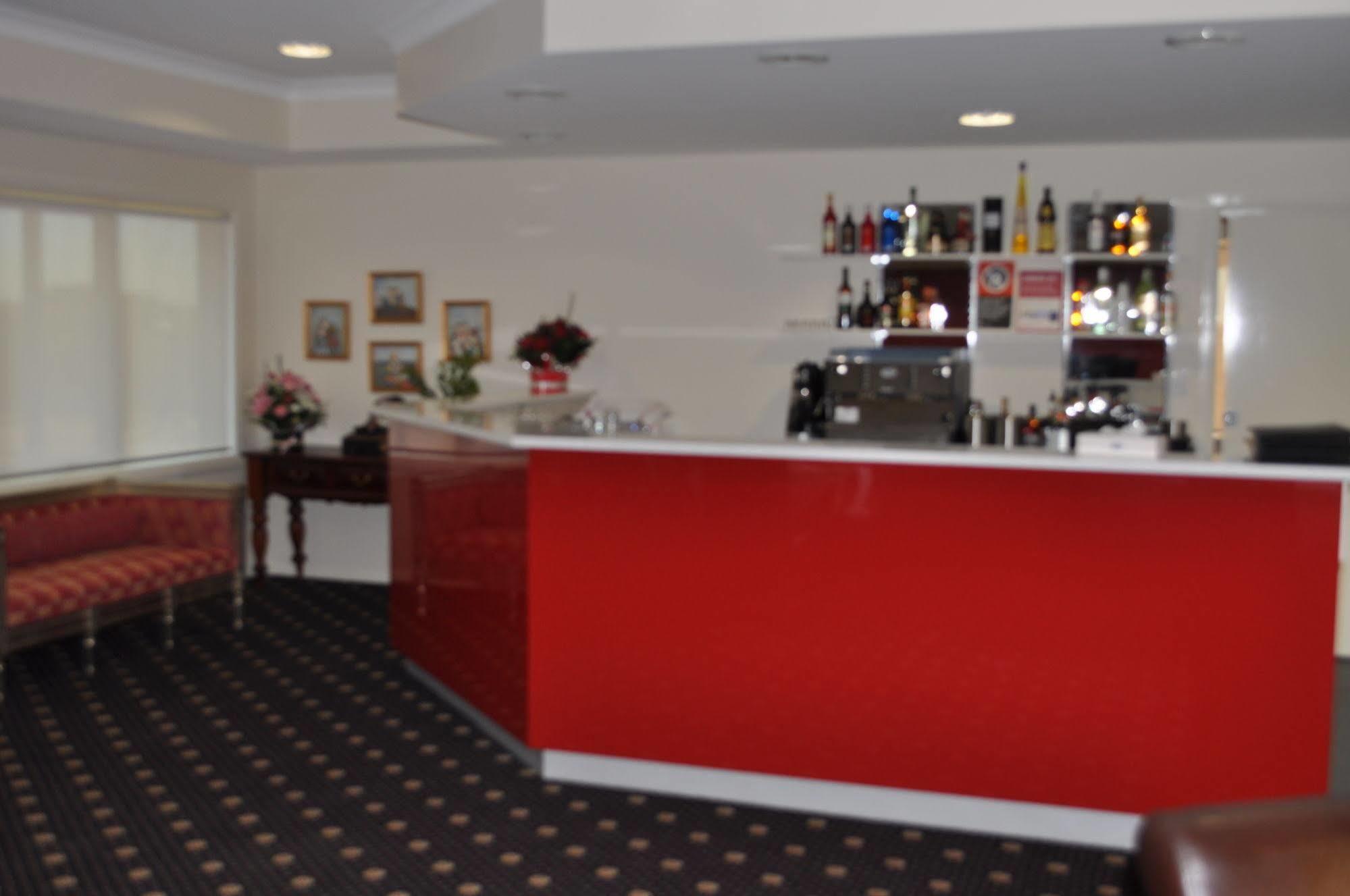 Comfort Inn Bishops Lodge هاي المظهر الخارجي الصورة