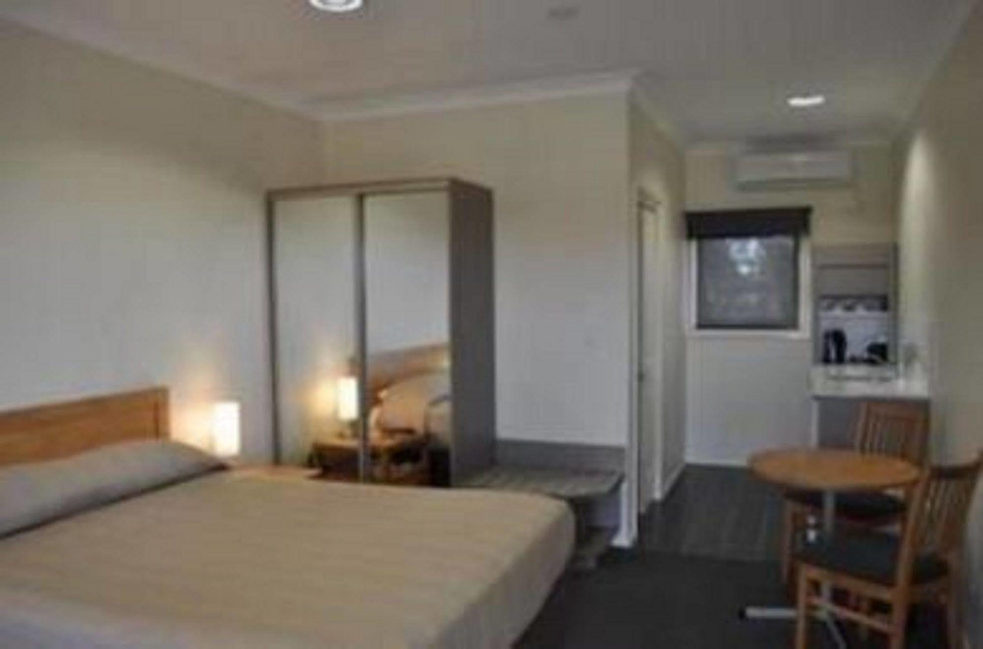 Comfort Inn Bishops Lodge هاي المظهر الخارجي الصورة